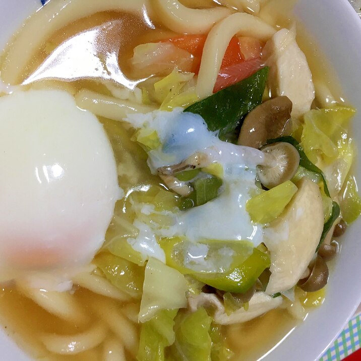 鶏とキャベツの温玉うどん